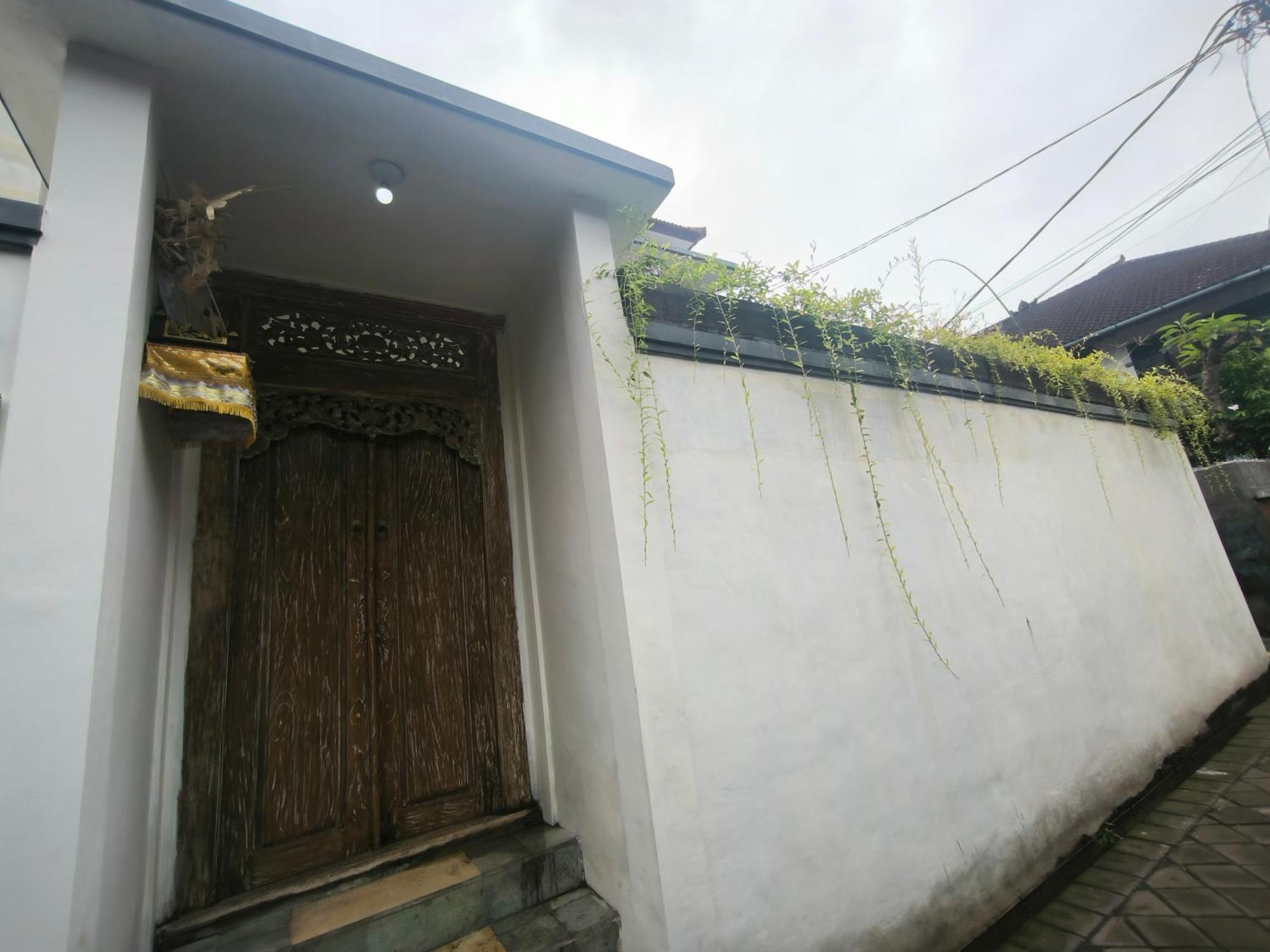 Ken Ken Guest House Seminyak Buitenkant foto