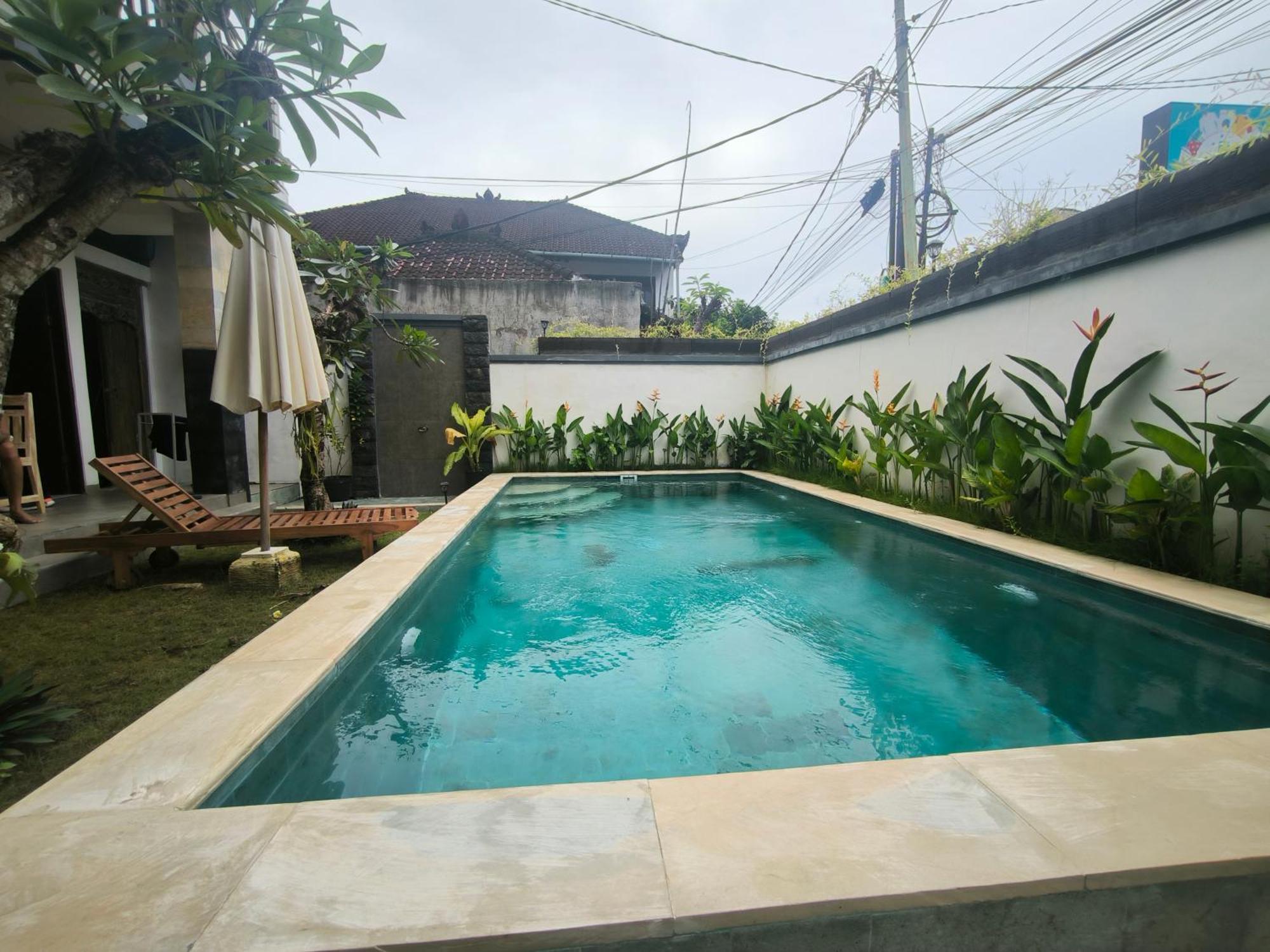 Ken Ken Guest House Seminyak Buitenkant foto