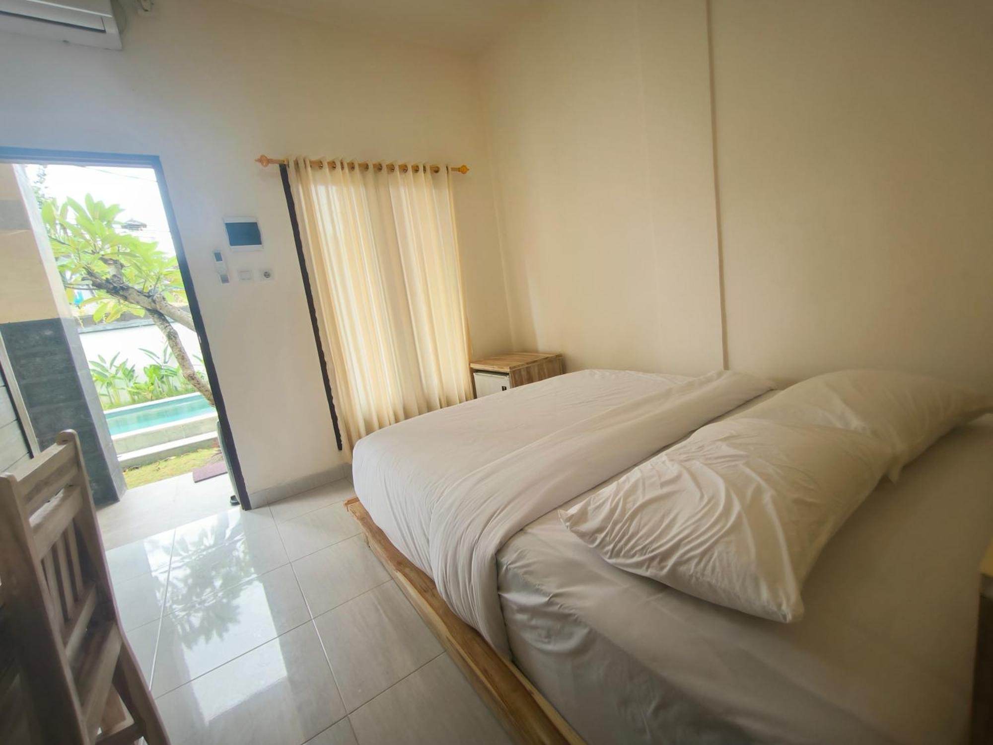 Ken Ken Guest House Seminyak Buitenkant foto