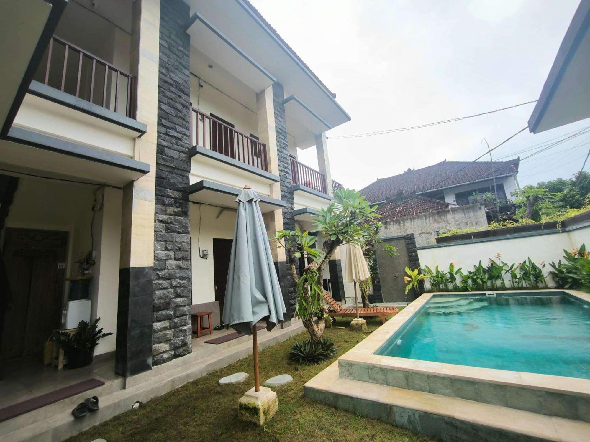Ken Ken Guest House Seminyak Buitenkant foto
