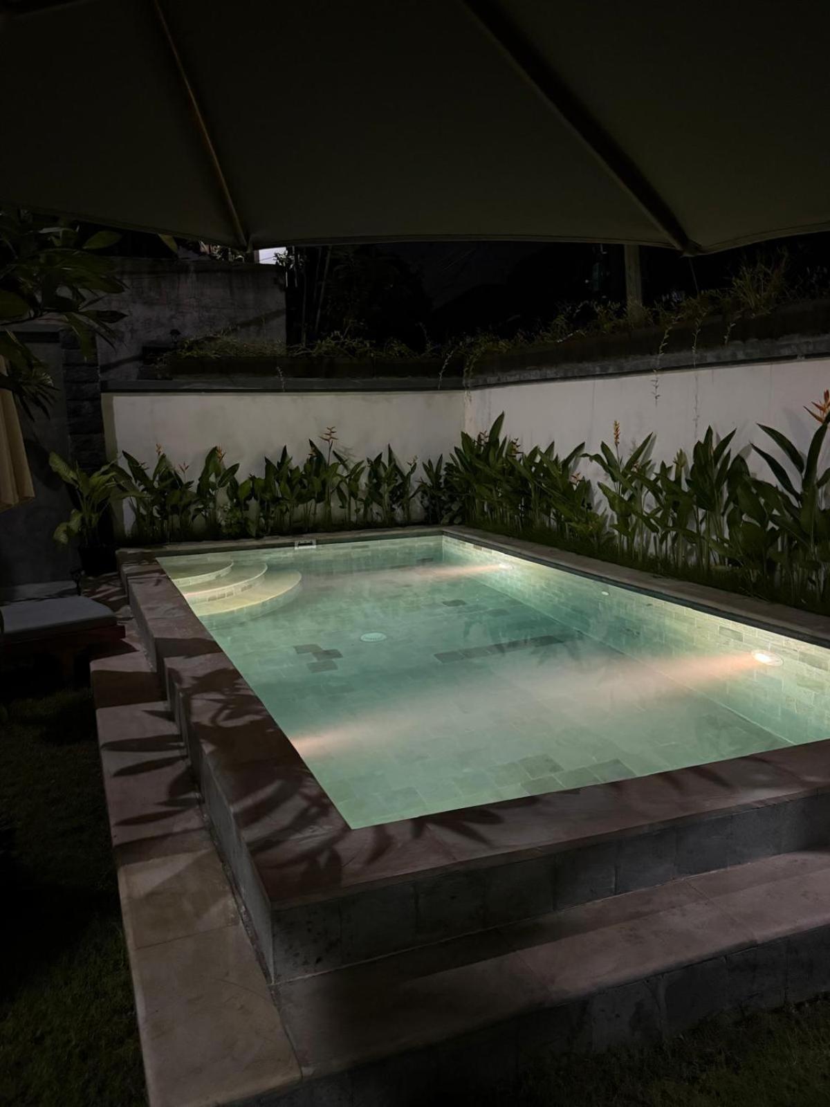 Ken Ken Guest House Seminyak Buitenkant foto