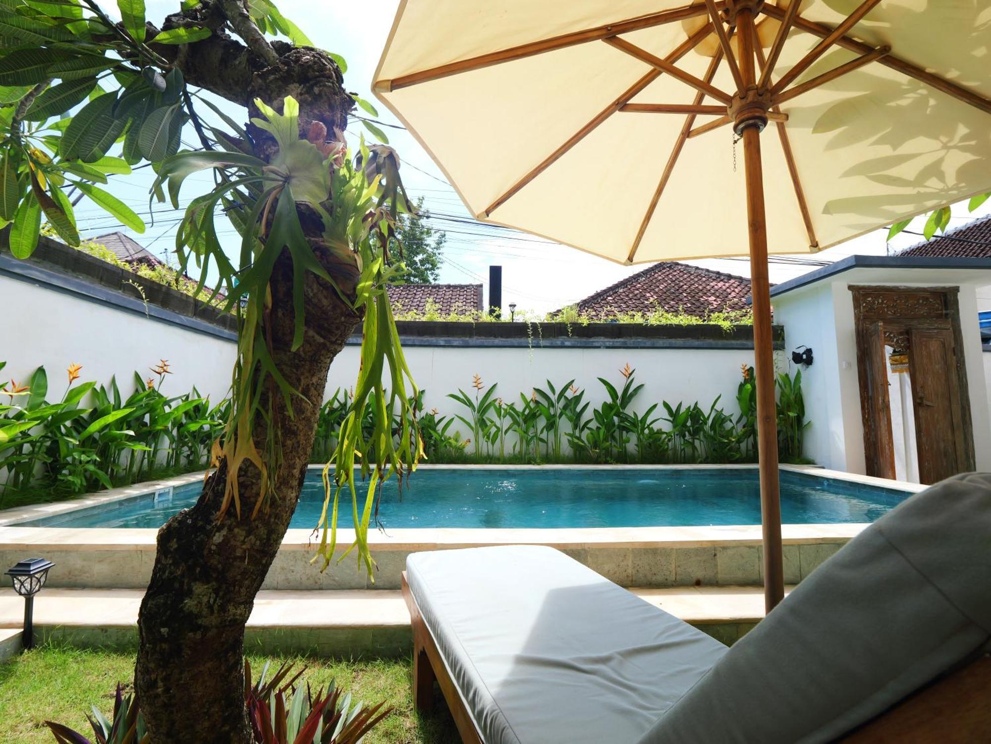 Ken Ken Guest House Seminyak Buitenkant foto