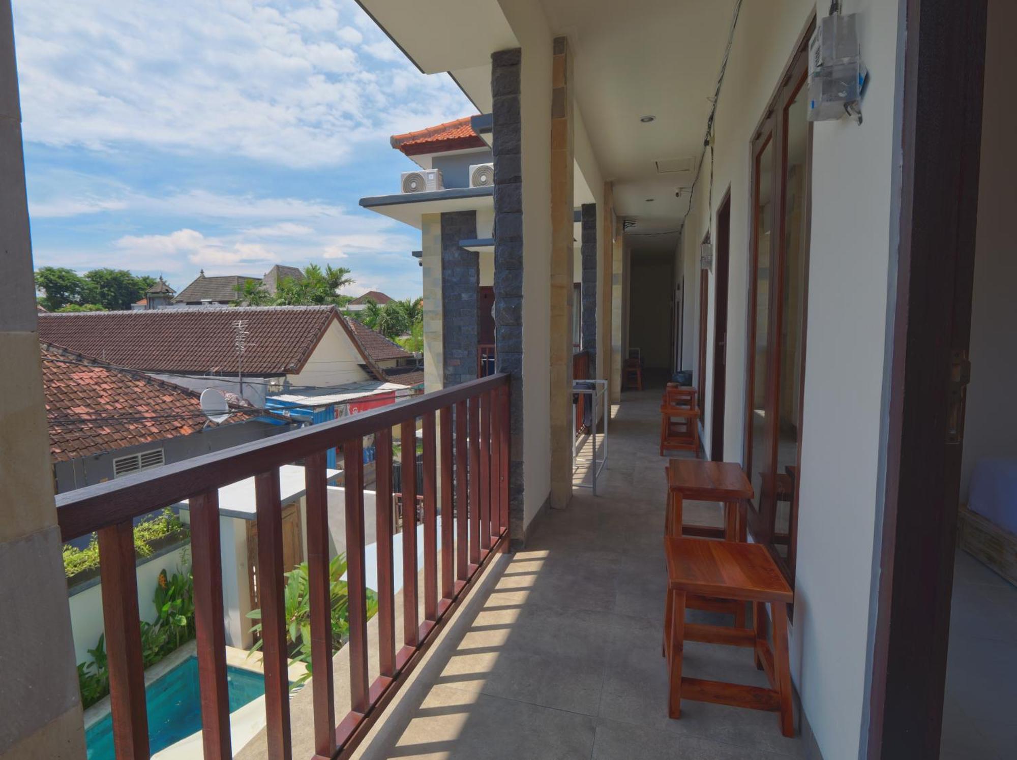 Ken Ken Guest House Seminyak Buitenkant foto